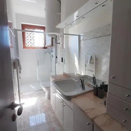 Apartment Angela Di House