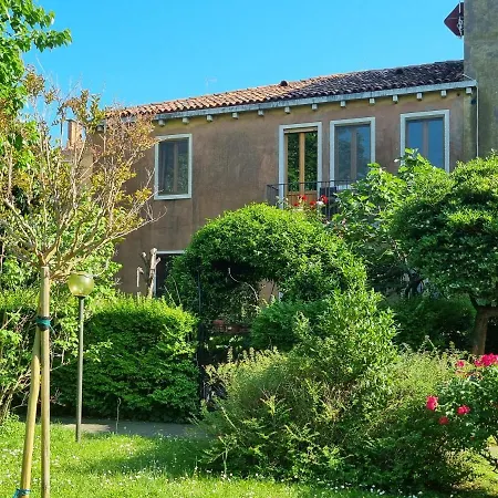 Apartment Angela Di House