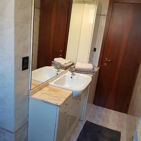 Angela Di House Apartment *