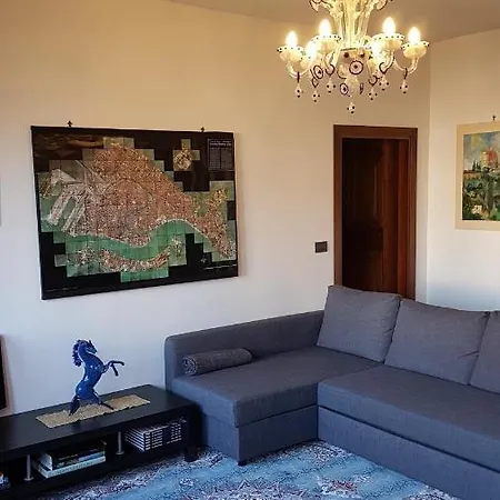 Apartment Angela Di House *